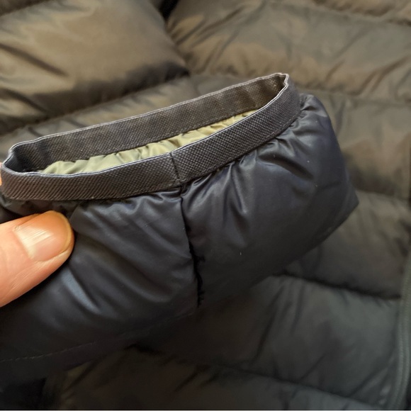 Eddie Bauer Men's Dark Blue Puffer Jacket - Picture 5 of 7